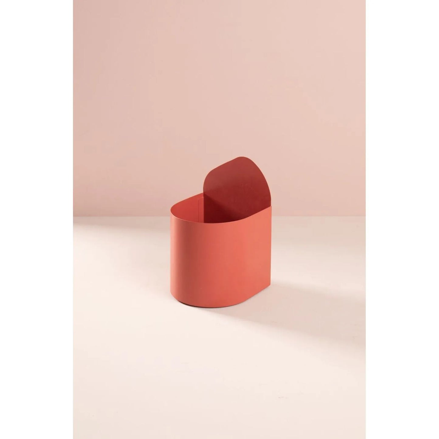 terracotta cachepot book holder